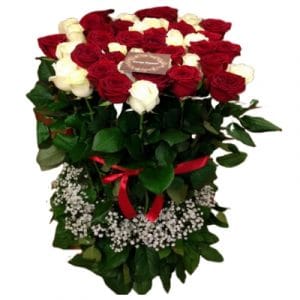 Inès - Fuseau de roses rouges et blanches.