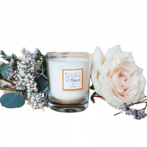 Bougie au parfum de pivoine.