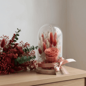 Saumon : cloche 14 x 27 de fleurs séchées avec rose lyophilisée